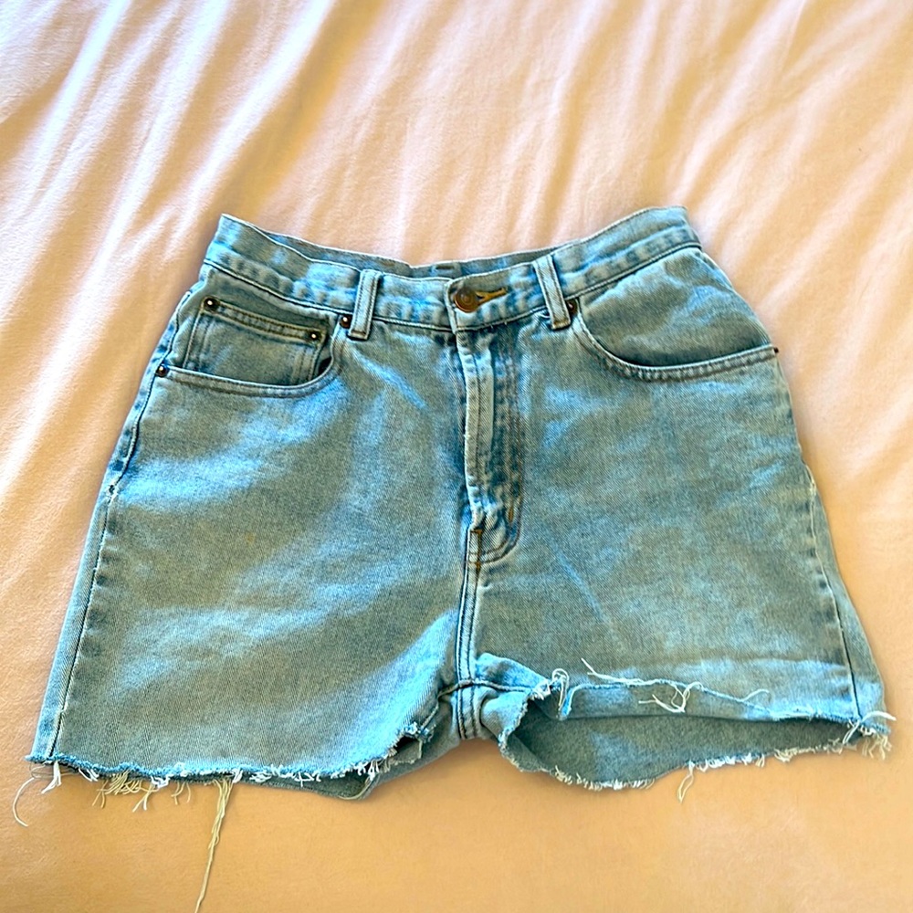 fashionable item that everyone needs in there closet